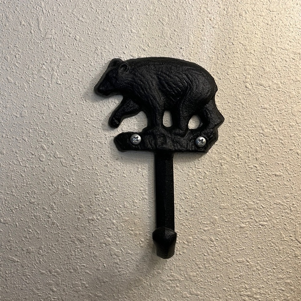 Bear hooks
